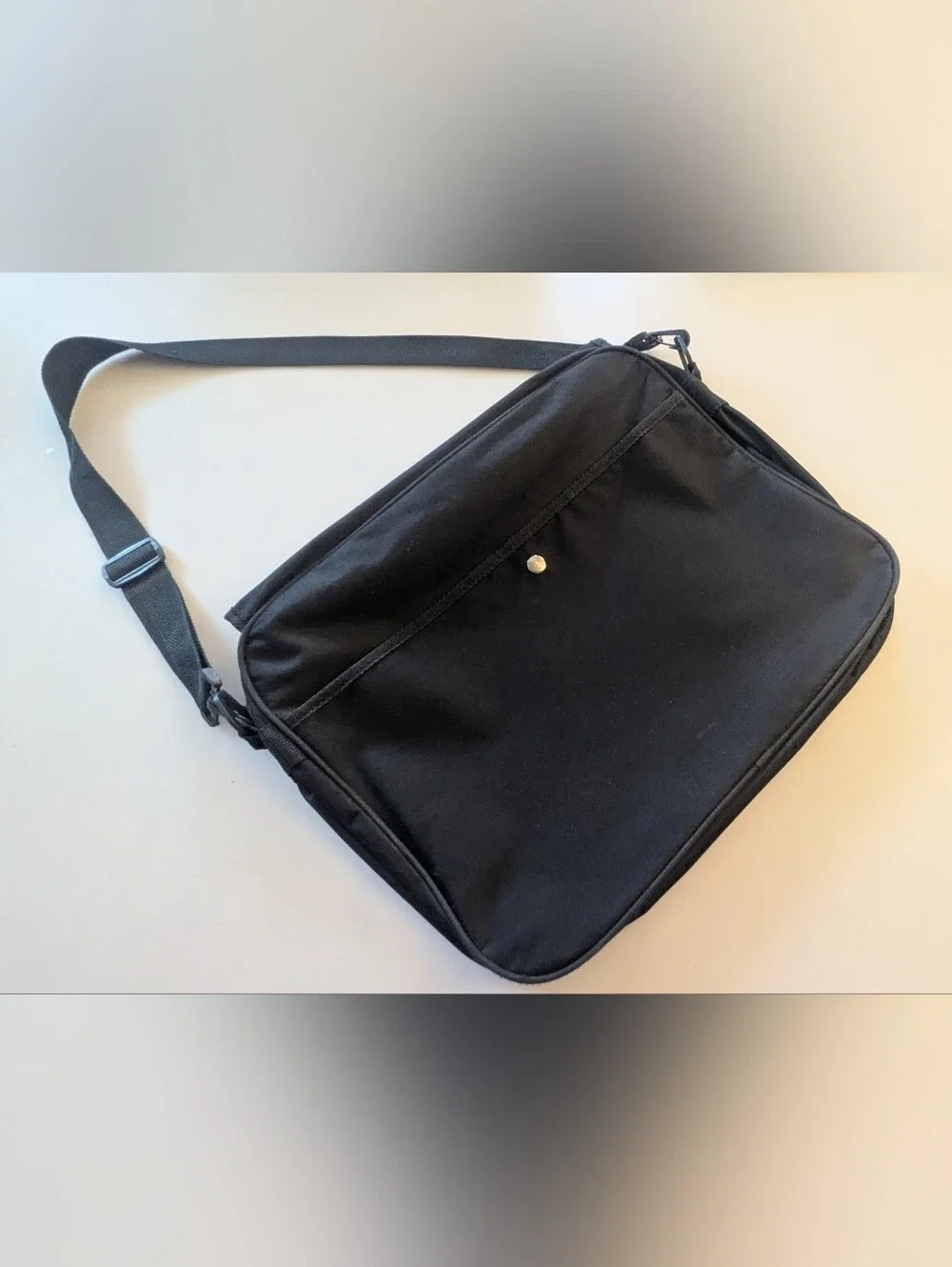 Vintage CENTRIXX Classic Black Canvas Messenger Shoulder Bag 16